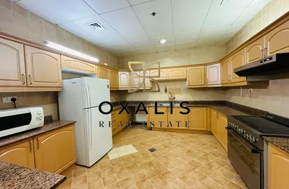 Apartment - 3 Bedrooms - 3 Bathrooms for rent in West Bay - West Bay - Doha