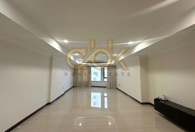 944984 - Property Main Image