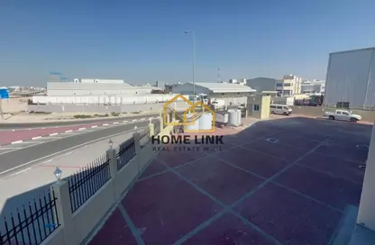 سكن عمال - استوديو - 7 حمامات للايجار في شارع الصناعية الشرقي - بركة العوامر - الوكرة