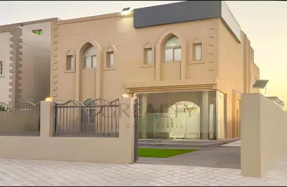 فيلا - 6 غرف نوم - 7 حمامات للبيع في فلل الدحيل - الدحيل - الدوحة