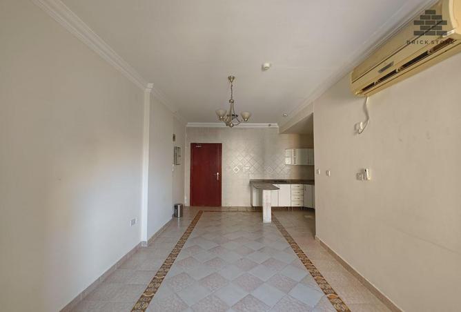 965052 - Property Image 3