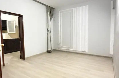 شقة - غرفة نوم - 1 حمام للايجار في شارع المطار القديم - طريق المطار القديم - الدوحة