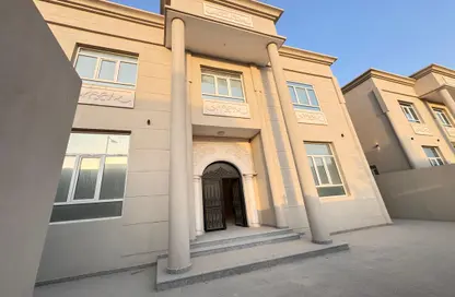 Villa - 6 Bedrooms - 7 Bathrooms for rent in Al Duhail North - Al Duhail - Doha