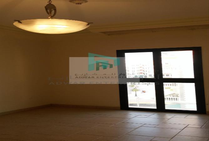 942653 - Property Image 3