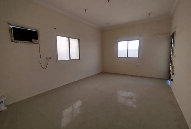942086 - Property Image 2