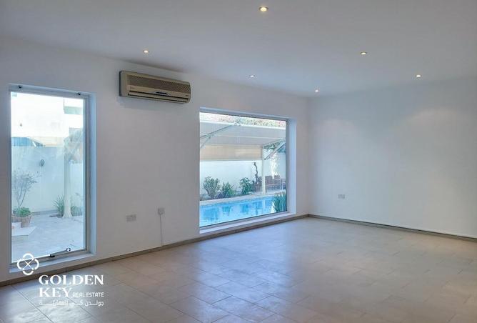 934787 - Property Image 2