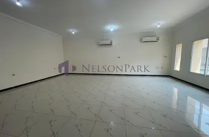Staff Accommodation - Studio - 4 Bathrooms for rent in Ain Khaled Villas - Ain Khaled - Doha