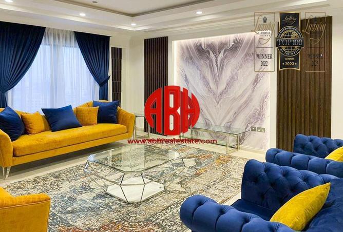 Apartment - 1 Bedroom - 2 Bathrooms for sale in West Porto Drive - Porto Arabia - The Pearl Island - Doha
