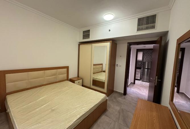 1004812 - Property Image 2