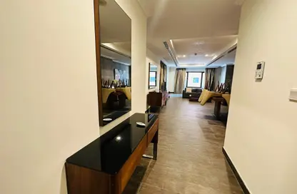 Apartment - 1 Bedroom - 2 Bathrooms for rent in East Porto Drive - Porto Arabia - The Pearl Island - Doha