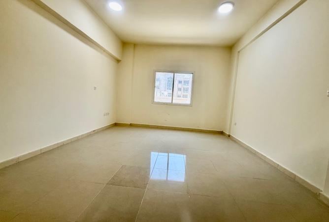 942698 - Property Image 3