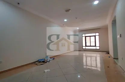 Apartment - 3 Bedrooms - 3 Bathrooms for rent in Al Mansoura - Al Mansoura - Doha