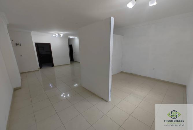 970463 - Property Image 3