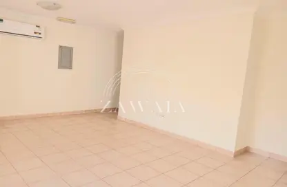 شقة - 2 غرف نوم - 2 حمامات للايجار في شارع السد - السد - الدوحة