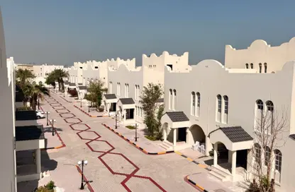 مجمع سكني - 5 غرف نوم - 4 حمامات للايجار في الثمامة - الثمامة - الدوحة