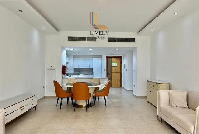 994445 - Property Image 2