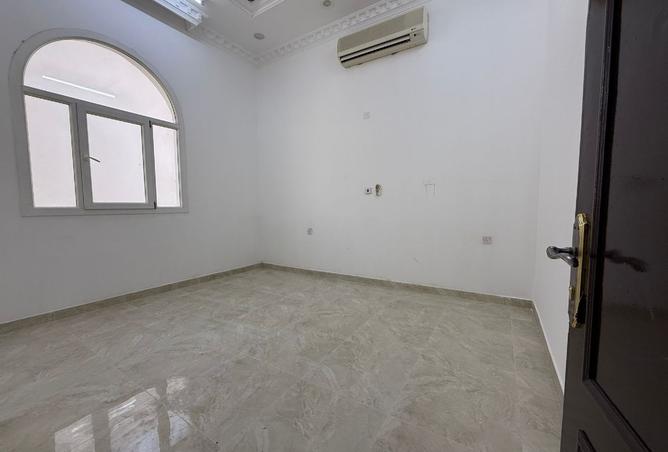 962101 - Property Image 2