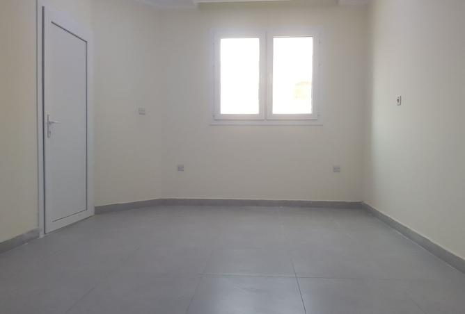 933324 - Property Image 2