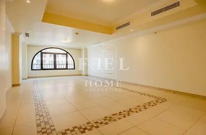 Empty Room image for: Apartment - 1 Bedroom - 2 Bathrooms for rent in Tower 29 - Porto Arabia - The Pearl Island - Doha, Image 1