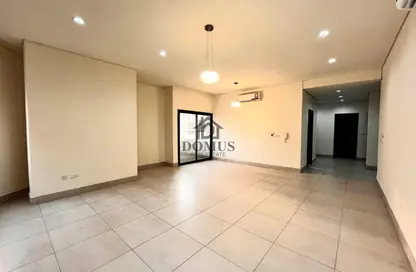 Apartment - 2 Bedrooms - 2 Bathrooms for rent in Anas Street - Fereej Bin Mahmoud North - Fereej Bin Mahmoud - Doha