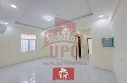 Apartment - 2 Bedrooms - 2 Bathrooms for rent in Bin Omran 46 - Fereej Bin Omran - Doha