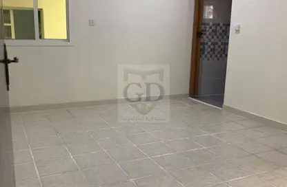 Apartment - Studio - 1 Bathroom for rent in Barzan Compound - New Salata - Salata - Doha