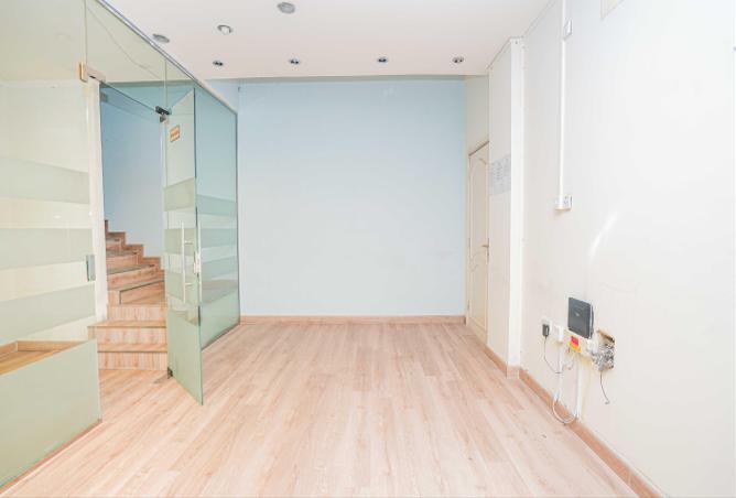 906239 - Property Image 3