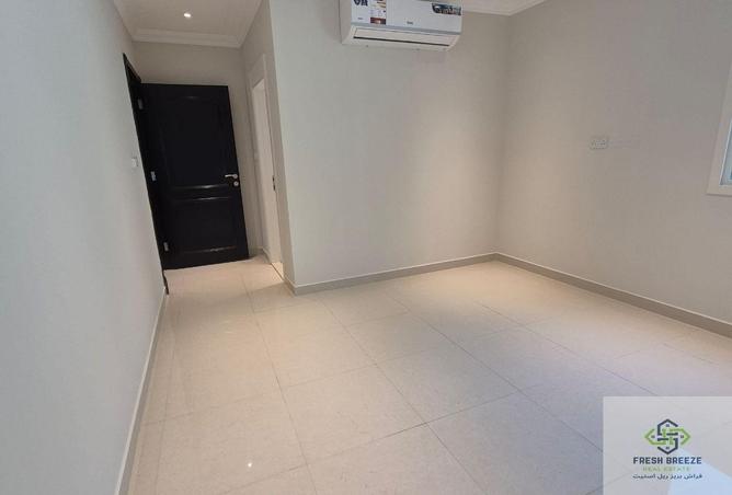 908318 - Property Image 3