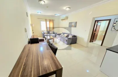 Apartment - 1 Bedroom - 1 Bathroom for rent in Umm Ghwailina Comm - Umm Ghuwalina - Umm Ghuwailina - Doha