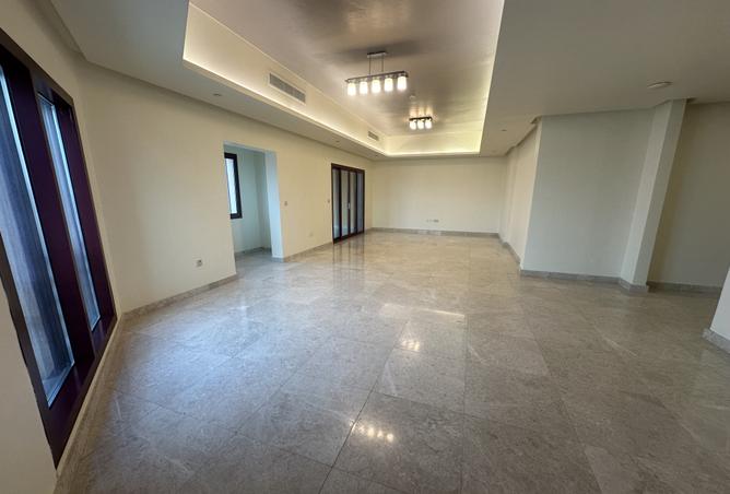 927701 - Property Image 3