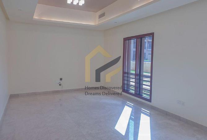 965491 - Property Image 3