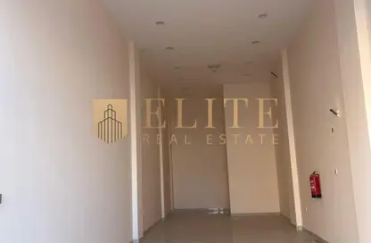 Shop - Studio - 1 Bathroom for rent in Al Soudan - Al Soudan - Doha