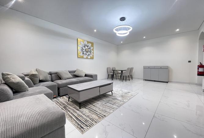 974781 - Property Image 2