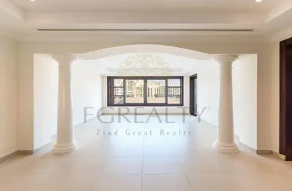 Townhouse - 2 Bedrooms - 3 Bathrooms for sale in East Porto Drive - Porto Arabia - The Pearl Island - Doha