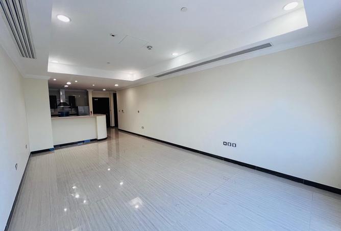 932920 - Property Image 2