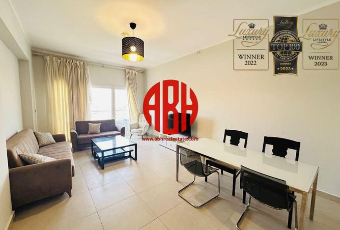 932450 - Property Image 3