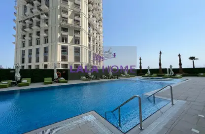 Pool image for: Apartment - 2 Bedrooms - 3 Bathrooms for rent in Floresta Gardens - Floresta Gardens - The Pearl Island - Doha, Image 1