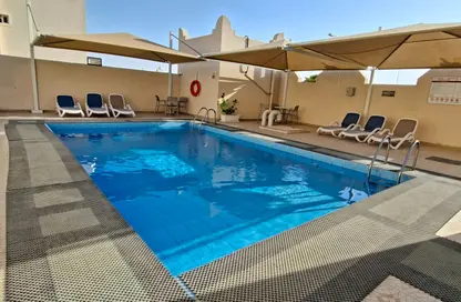 Bulk Rent Units - Studio - 3 Bathrooms for rent in Al Hanaa Street - Al Gharrafa - Doha