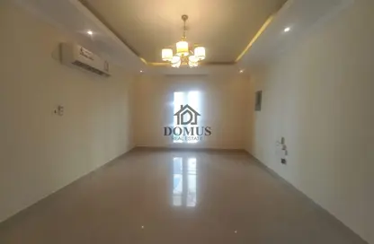 Apartment - 3 Bedrooms - 3 Bathrooms for rent in Thabit Bin Zaid Street - Al Mansoura - Doha