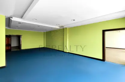 مساحات مكتبية - استوديو - 2 حمامات للايجار في مبنى سلوي التجاري - طريق سلوى - الدوحة