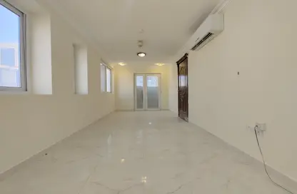 Apartment - 3 Bedrooms - 3 Bathrooms for rent in Al Jazeera Street - Fereej Bin Mahmoud North - Fereej Bin Mahmoud - Doha