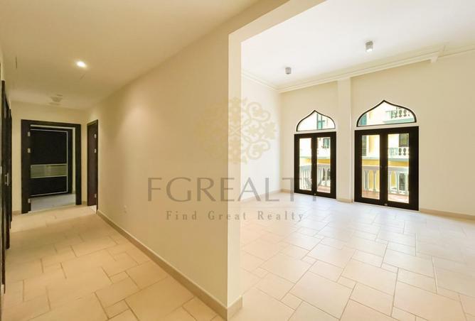 974755 - Property Image 3