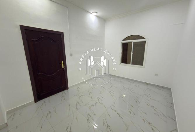 962853 - Property Image 3