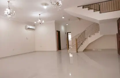 Villa - 5 Bedrooms - 5 Bathrooms for rent in Al Nuaija Street - Al Nuaija - Doha