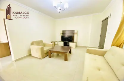 Apartment - 2 Bedrooms - 2 Bathrooms for rent in Umm Ghwailina Comm - Umm Ghuwalina - Umm Ghuwailina - Doha