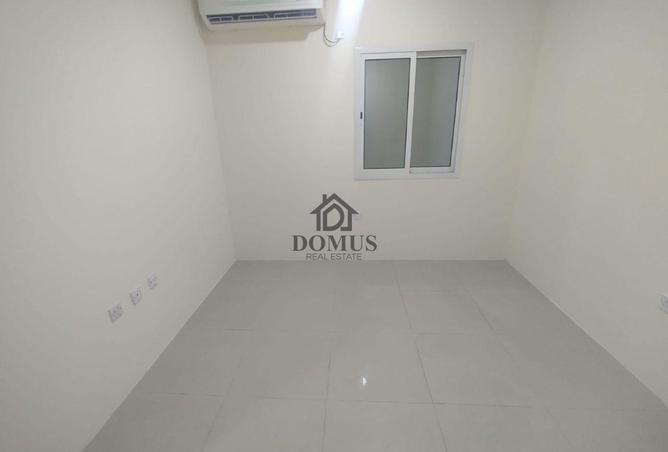 1005692 - Property Image 3