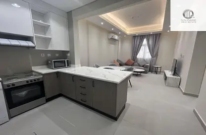 Apartment - 2 Bedrooms - 2 Bathrooms for rent in Al Duhail - Doha