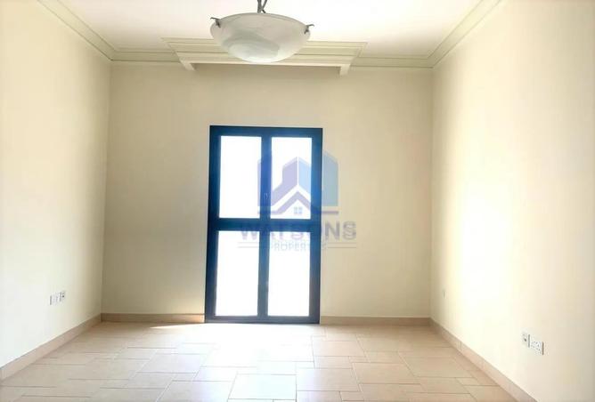 800281 - Property Image 2
