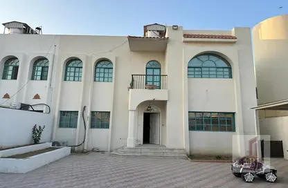 Villa - 4 Bedrooms - 4 Bathrooms for rent in Nour Al Waab - Al Waab - Doha