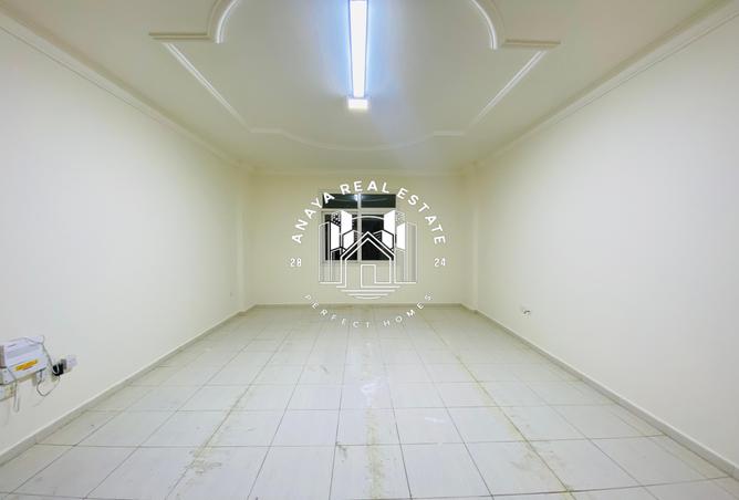 966881 - Property Image 2